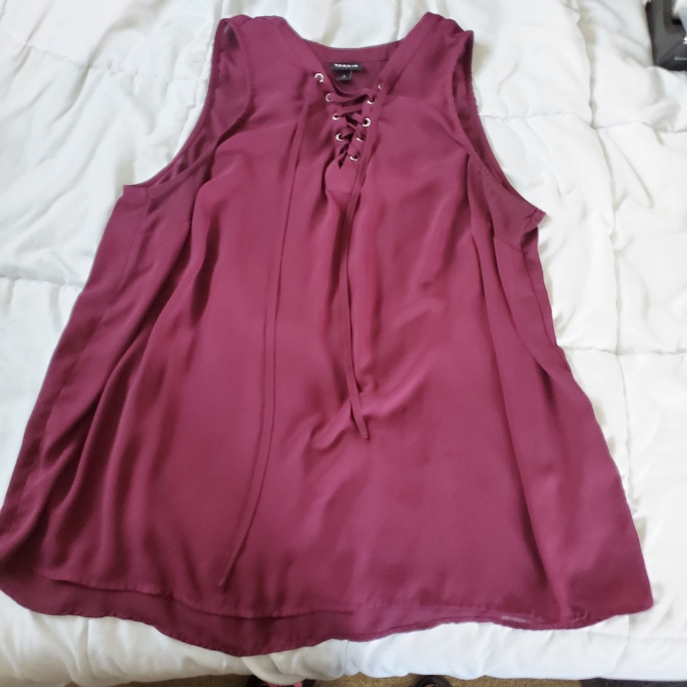 Torrid sleveless top